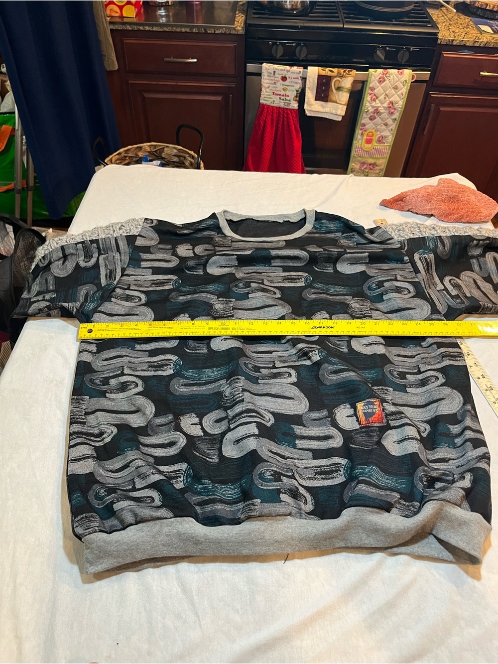 Men's Grey Patterned Crewneck Sweater size large or x large see below - Picture 4 of 14